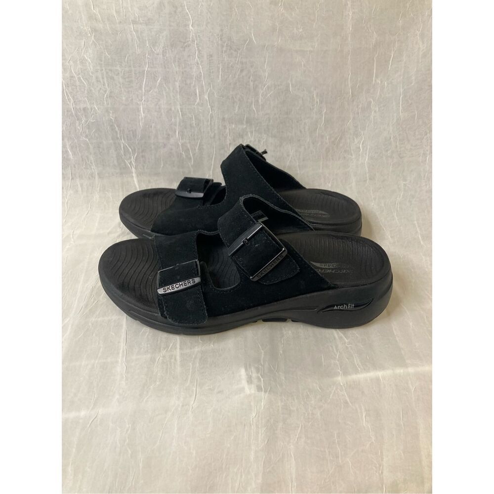 Sketchers Women’s Size 6 Leather Upper Slip On Sandal Black Comfort Shoe